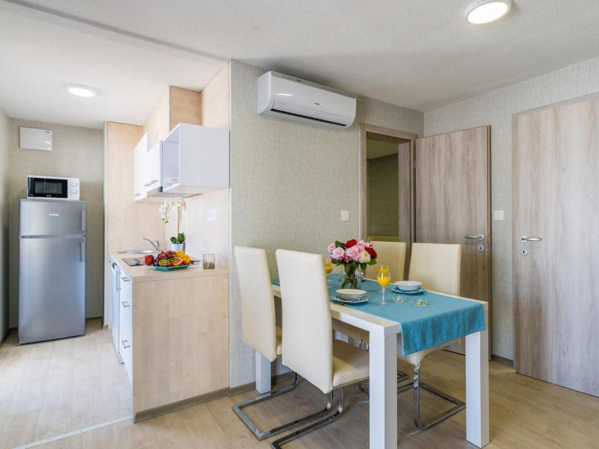 Holiday Home Seaside Mobile Home By Interhome 실로 외부 사진